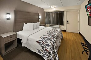 Standard Room, 1 Double Bed, Accessible (Smoke Free) | Desk, laptop workspace, blackout drapes, free cribs/infant beds