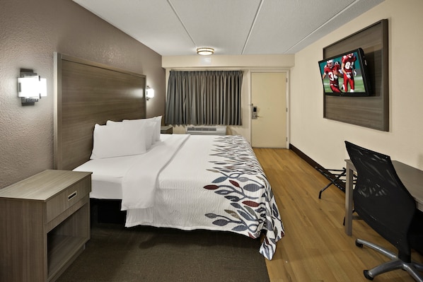 Standardzimmer, 1 Doppelbett, barrierefrei (Smoke Free) | Schreibtisch, laptopgeeigneter Arbeitsplatz, Verdunkelungsvorhänge