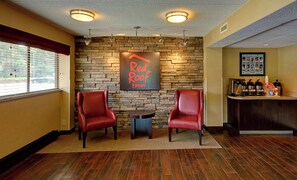 Lobby-lounge