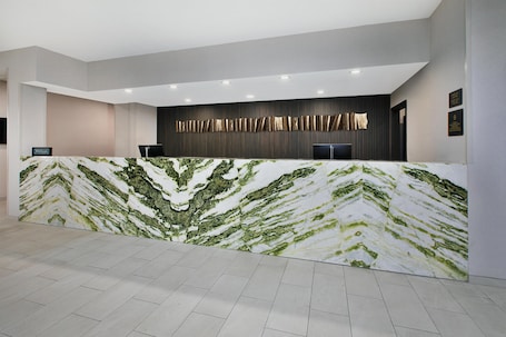 Reception. DoubleTree by Hilton Detroit Novi