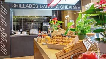 Buffet déjeuner (14.5 EUR par personne)