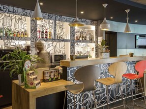 Bar (on property) - ibis Marseille Timone (Marseille)