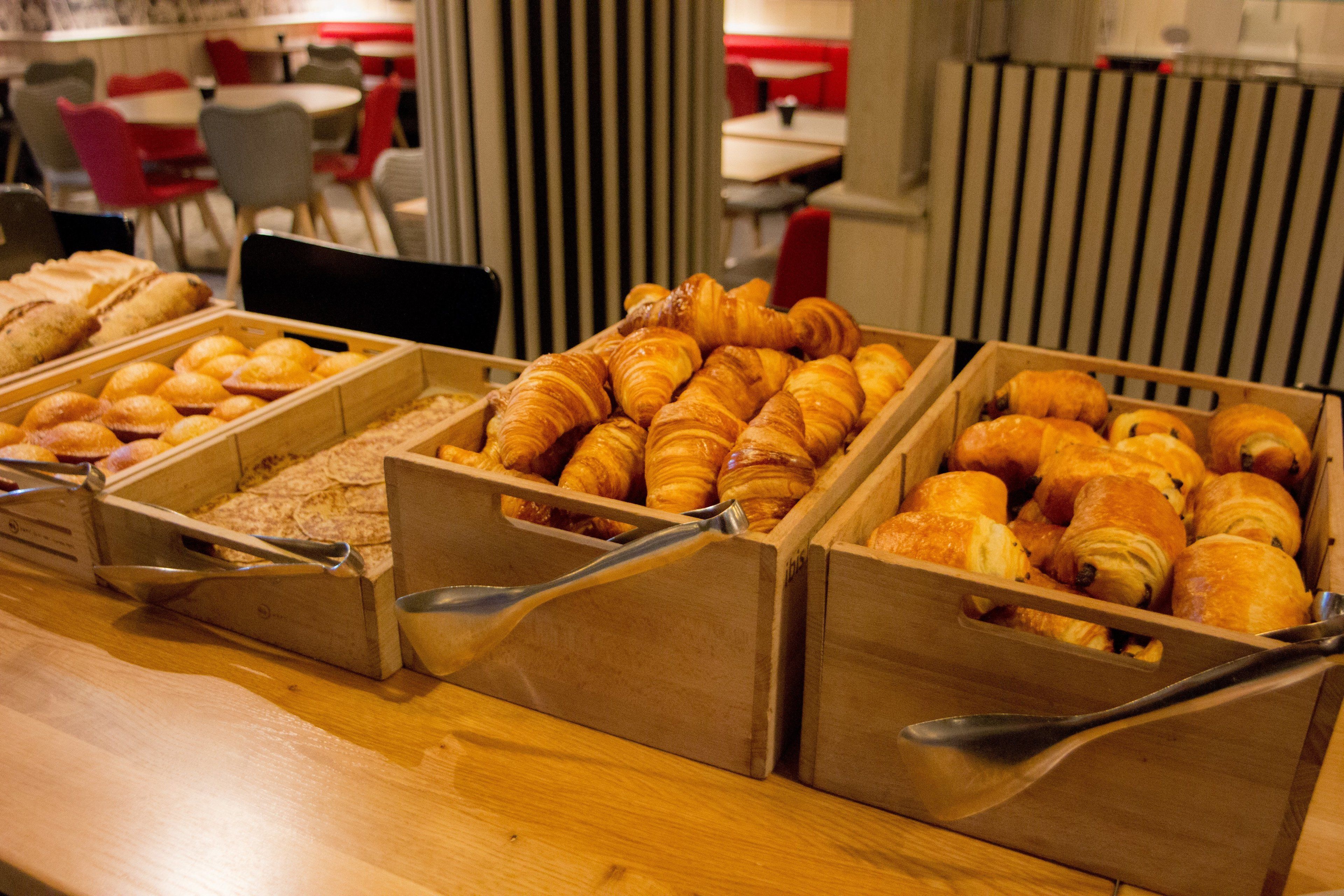daily buffet breakfast (eur 13.90 per person)