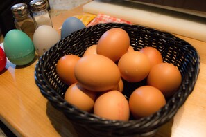 Daily buffet breakfast (EUR 13.90 per person)