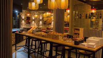 Daily buffet breakfast (EUR 13.90 per person)