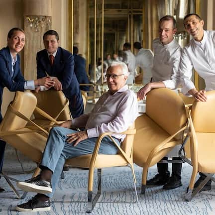 3 restaurants, lunch, dinner served; French cuisine