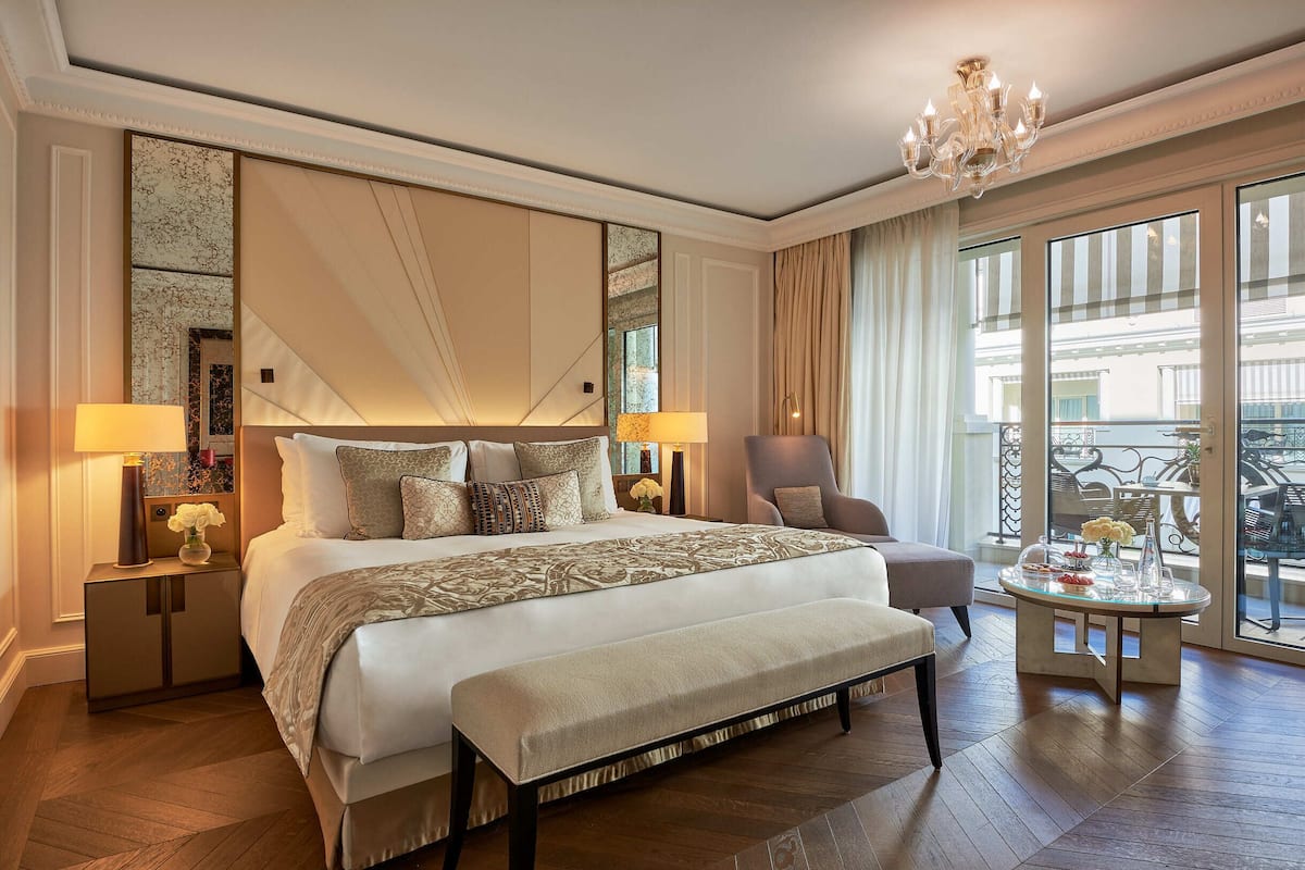 Prestige Room - Patio view