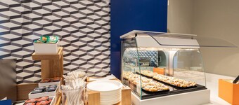 Holiday Inn Express Philadelphia - Penns Landing by IHG