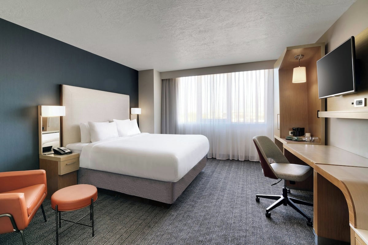In-room safe, desk, blackout drapes, iron/ironing board