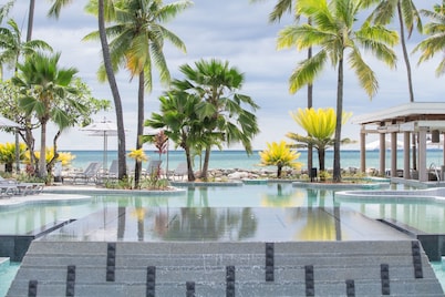 Sheraton Fiji Golf & Beach Resort