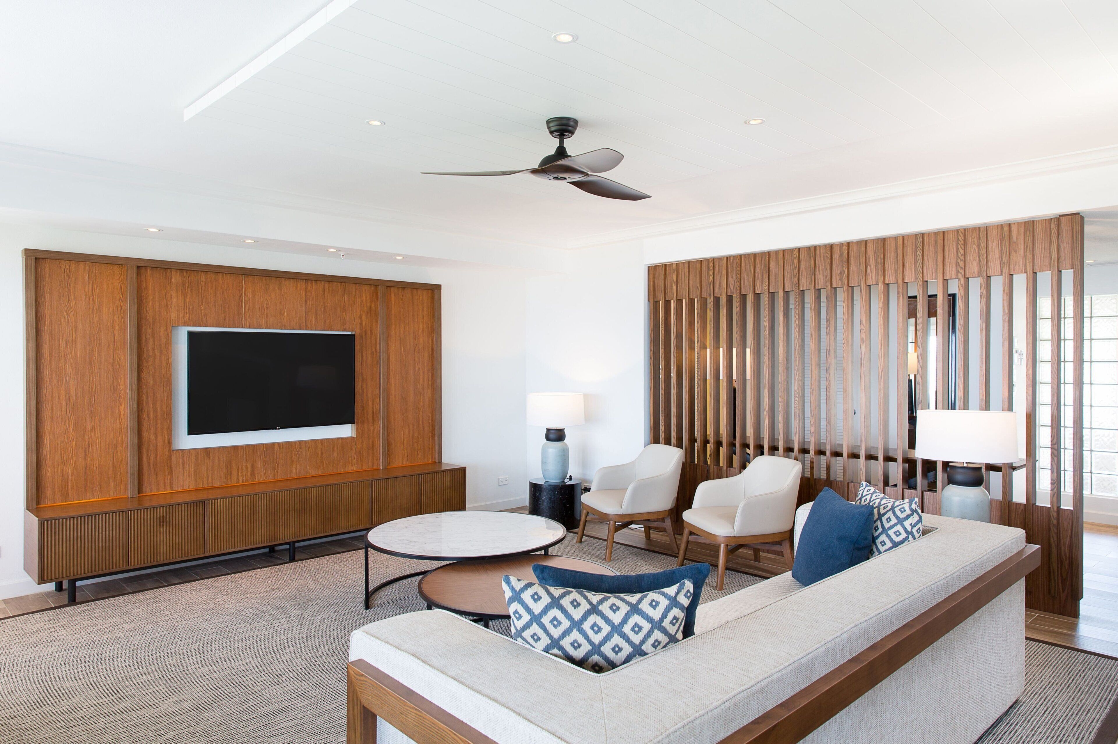 presidential suite, 1 bedroom, oceanfront | 1 bedroom, in-room safe, desk, iron/ironing board