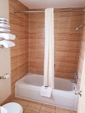 Ilmaiset hygieniatuotteet, hiustenkuivaaja