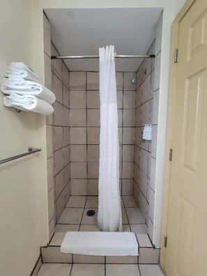 Gratis toiletartikelen, een haardroger