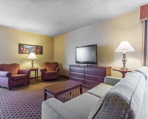 Suite, 2 Tempat Tidur Queen, Bebas Asap Rokok (Upgrade) | Seprai katun Mesir, seprai premium, dan bantalan ekstra lembut