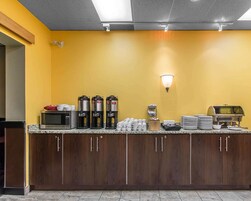 Free daily full breakfast