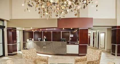 Quality Inn & Suites Bay Front