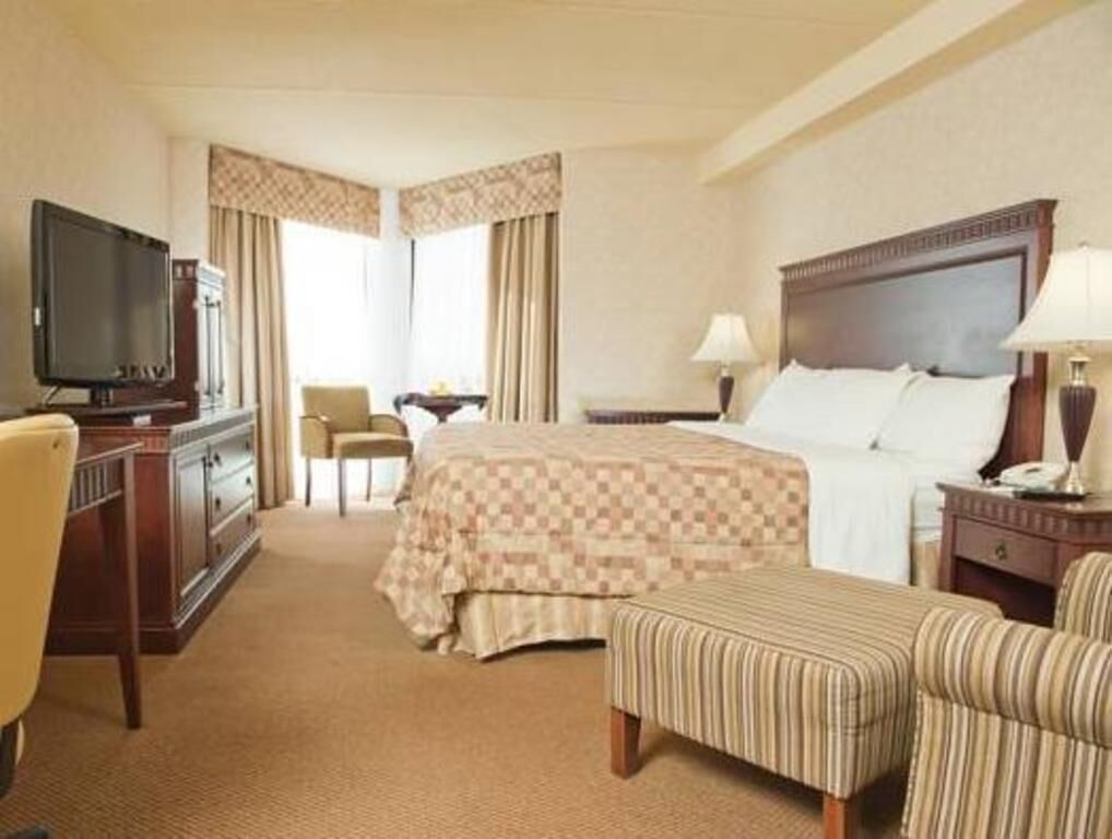 Egyptian cotton sheets, premium bedding, pillow-top beds