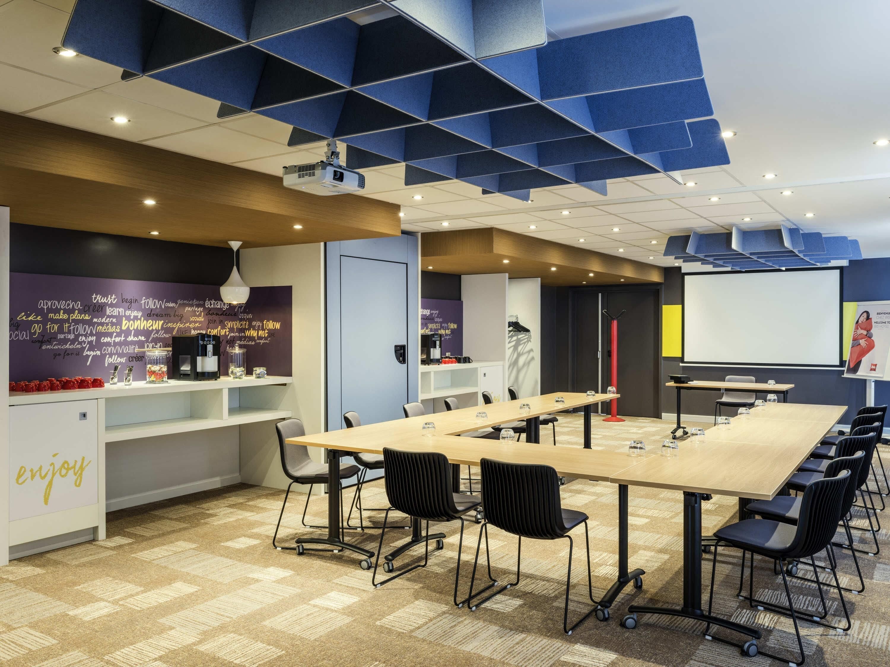 Meeting facility