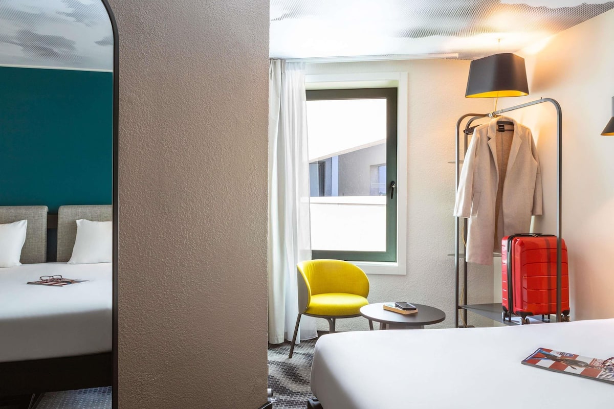Standard Room, 1 Double Bed | Premium bedding, pillowtop beds, in-room safe, desk