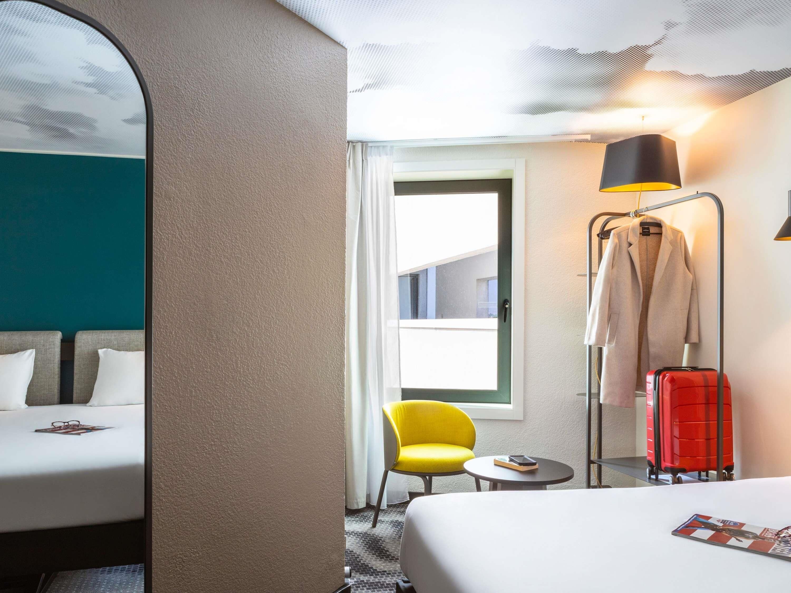 Standaard kamer, 1 tweepersoonsbed | Luxe beddengoed, pillowtop-bedden, een bureau, verduisterende gordijnen