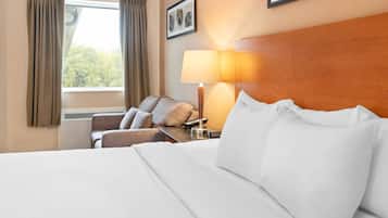 Room, 1 King Bed, Non Smoking | Premium bedding, pillowtop beds, individually decorated, desk