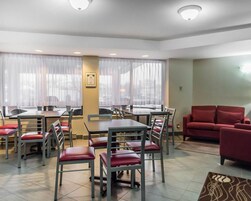 Desayuno buffet incluido todos los días 