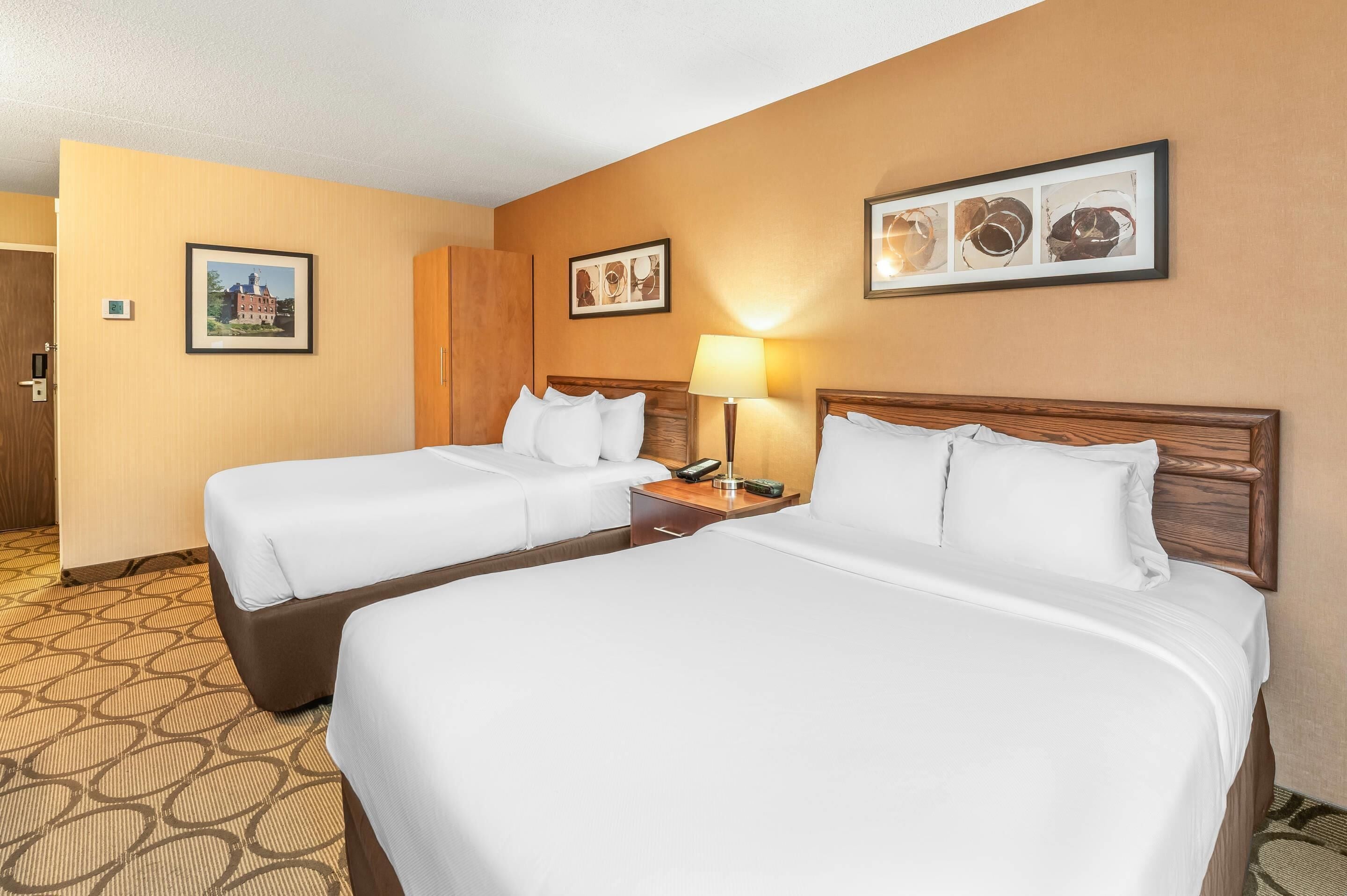 Literie de qualité supérieure, surmatelas, décoration personnalisée