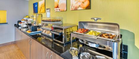 Free daily buffet breakfast