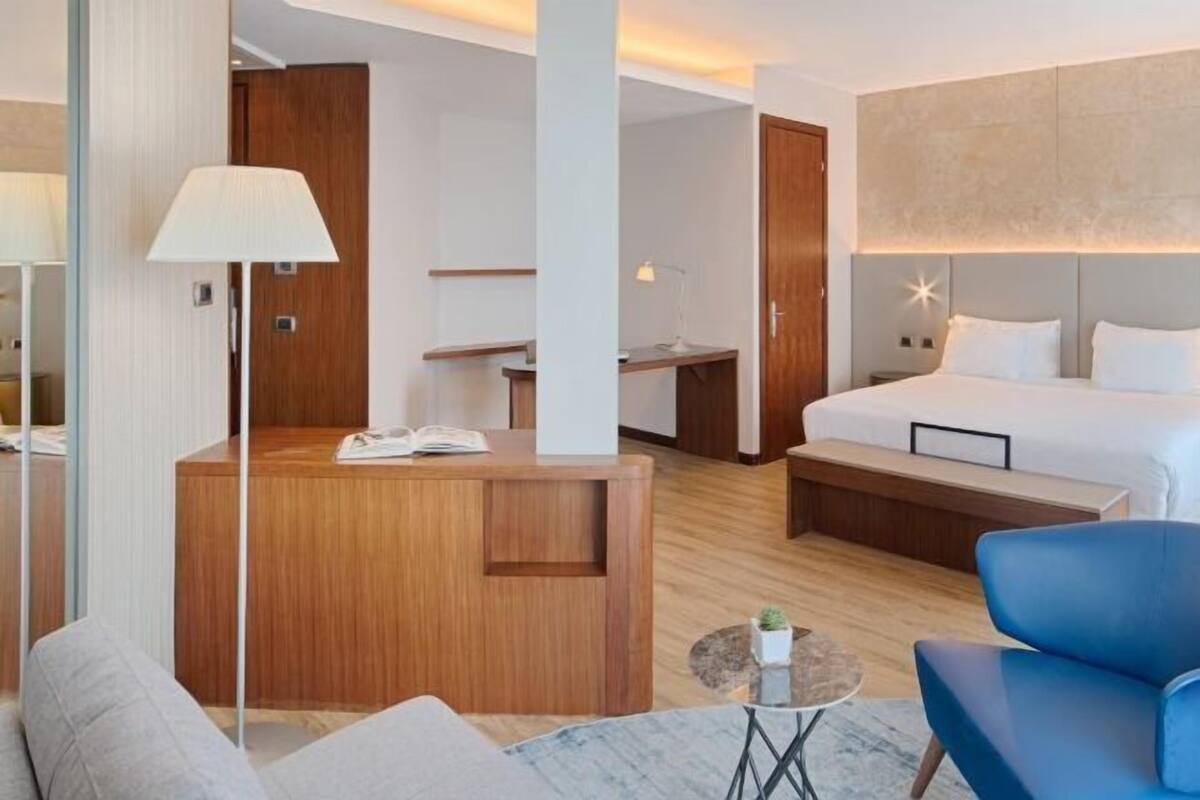 1 chambre, couette en duvet d'oie, minibar