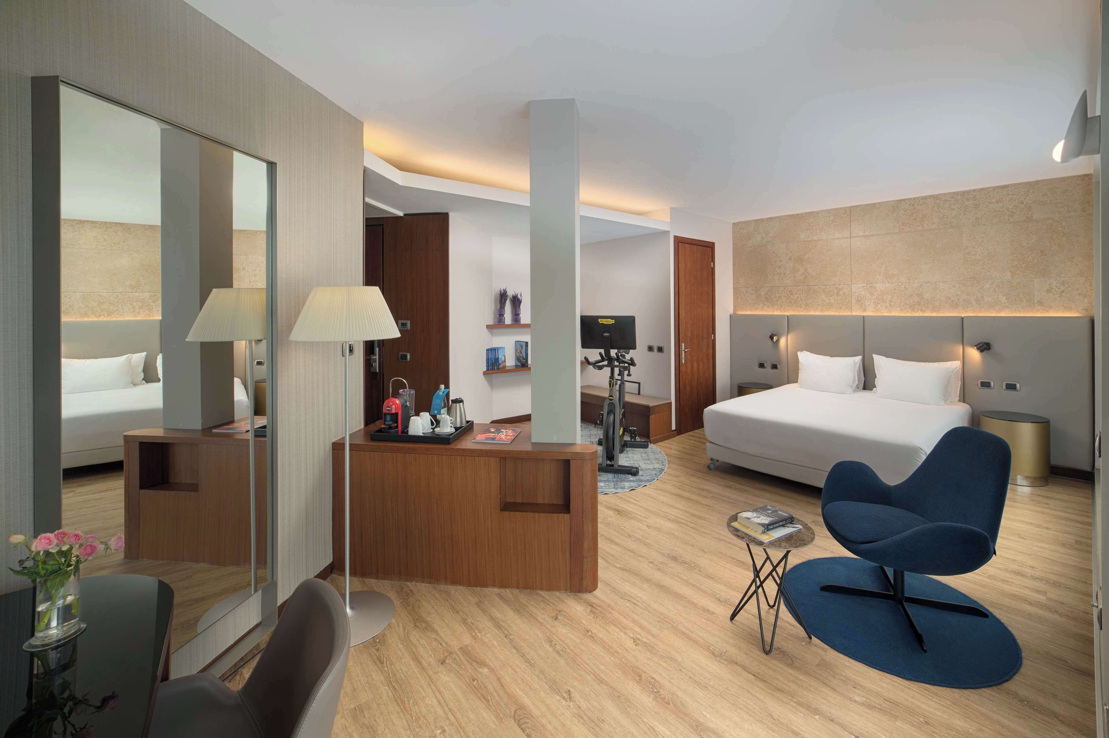 1 bedroom, down duvets, minibar, in-room safe