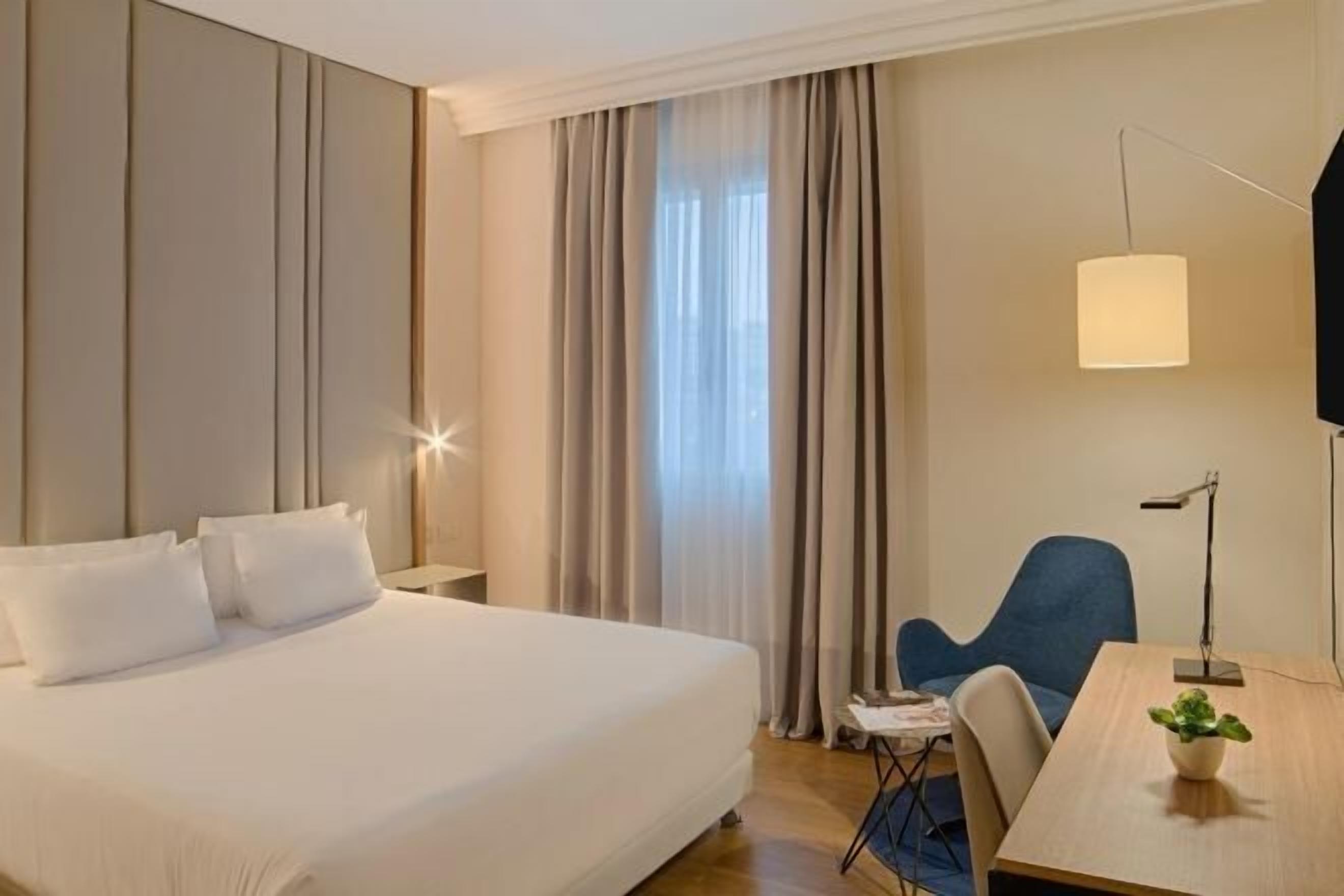 Down duvets, minibar, in-room safe, individually decorated