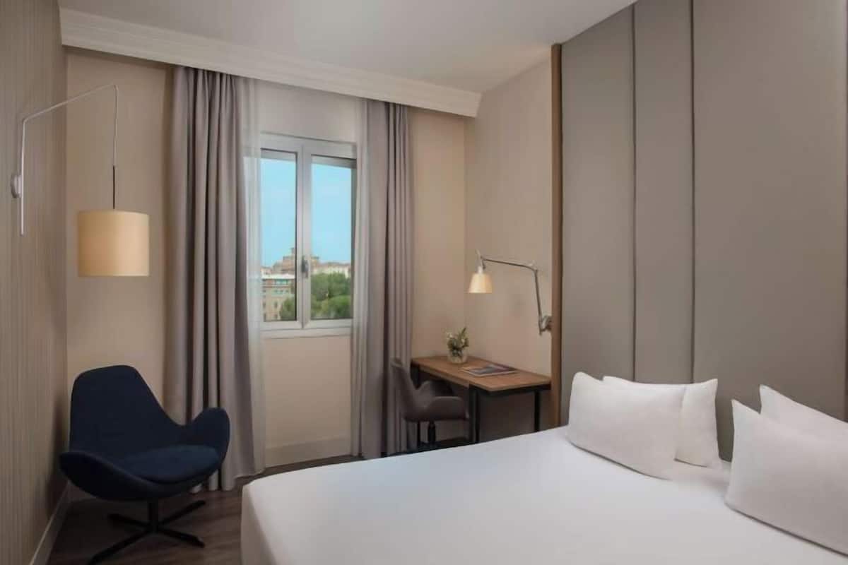 Down duvets, minibar, in-room safe, individually decorated