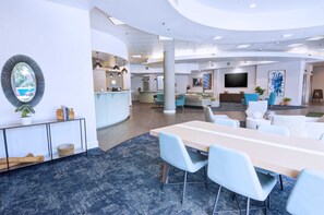 Lobby - Holiday Inn Gainesville - University Center by IHG (Gainesville)