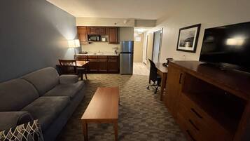 In-room safe, desk, iron/ironing board, free cribs/infant beds