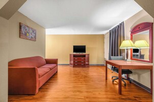 Escritorio, espacio para trabajar con un portátil, wifi gratis