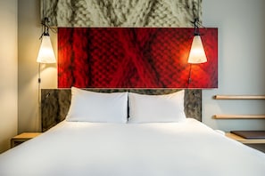 Standard-Doppelzimmer, 1 Doppelbett | Zimmersafe, Schreibtisch, schallisolierte Zimmer, kostenloses WLAN