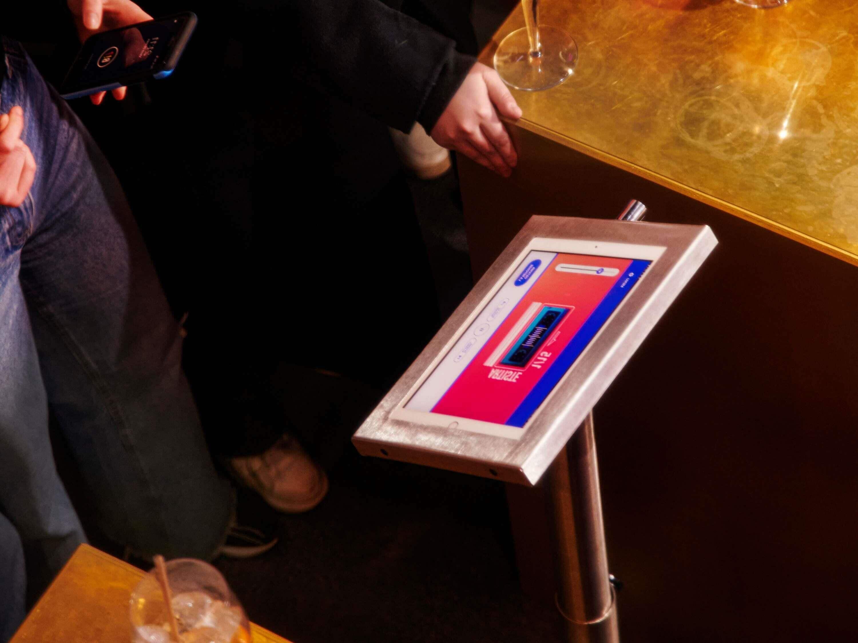 Bar (in der Unterkunft)