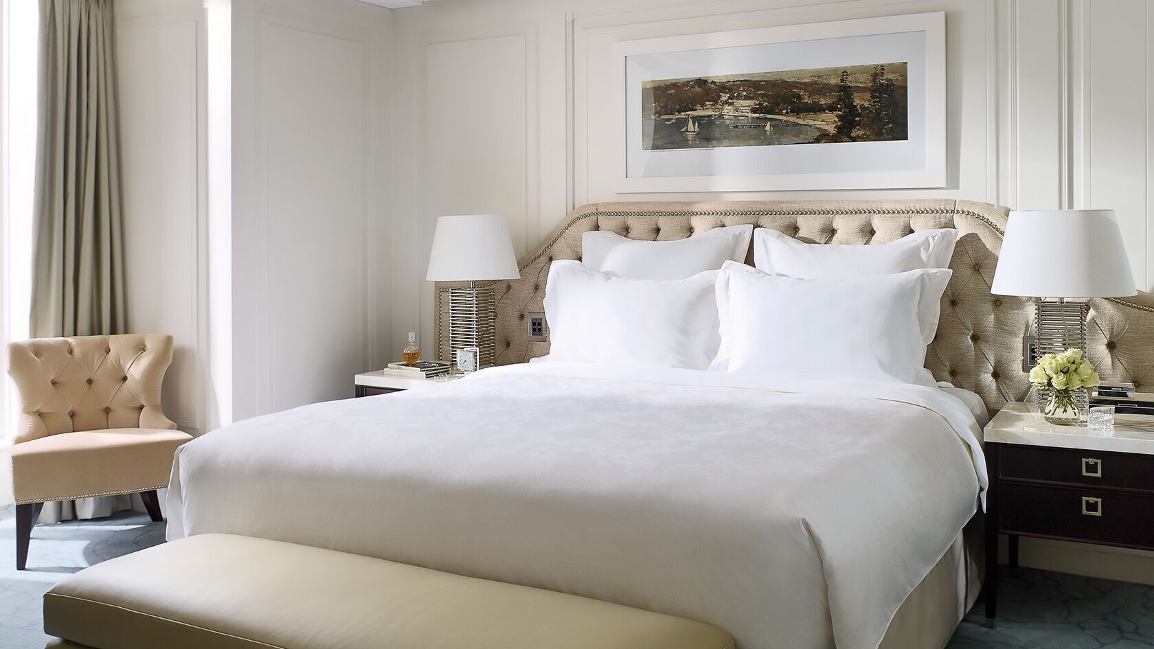 Premium bedding, in-room safe, desk, blackout drapes