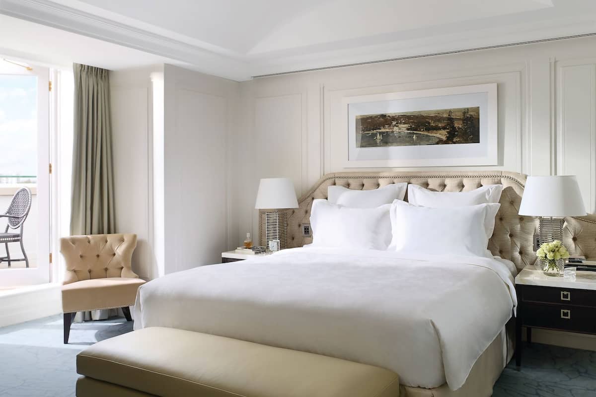 Literie de qualité supérieure, coffres-forts dans les chambres, bureau