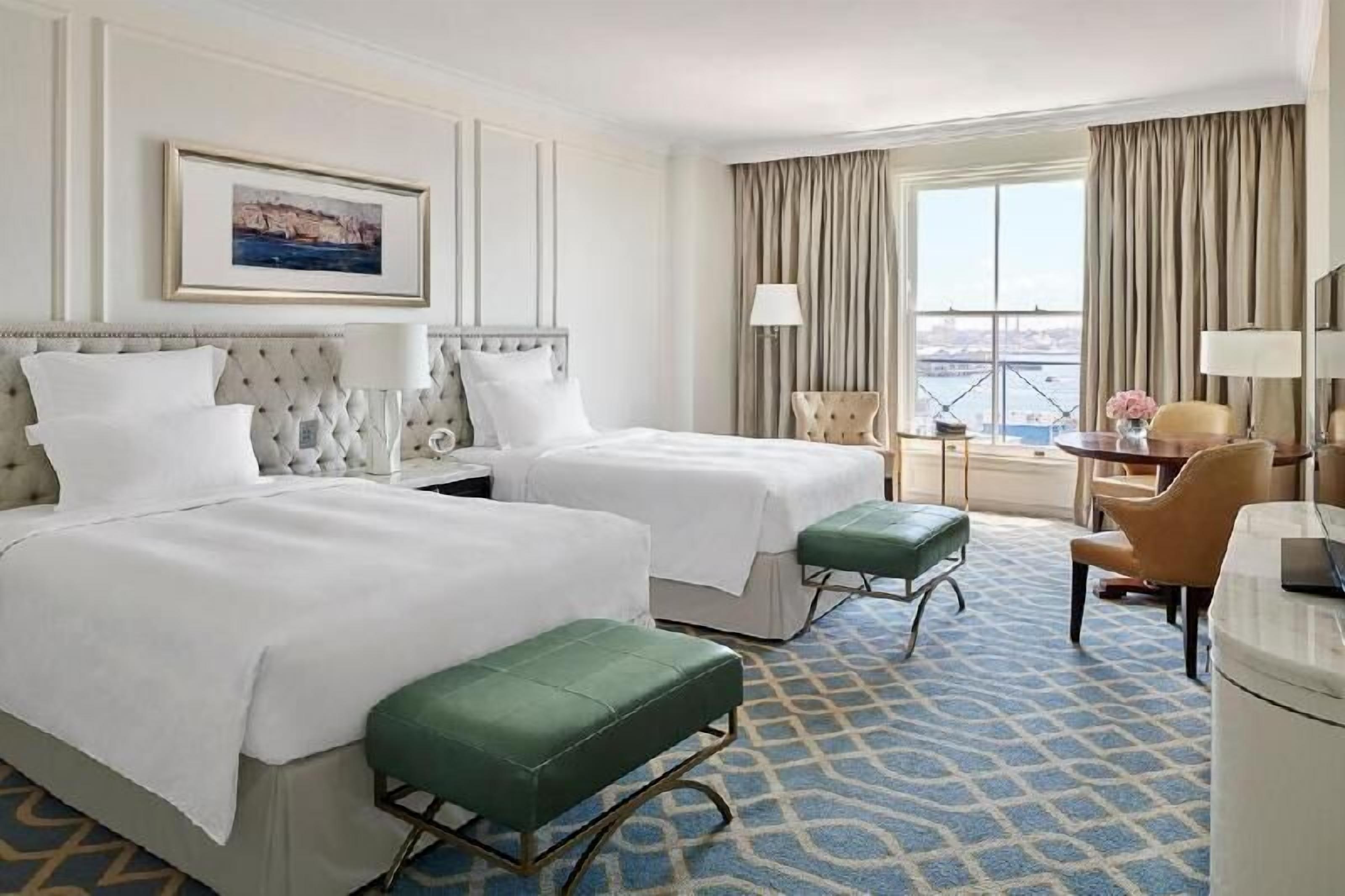 Premium bedding, in-room safe, desk, blackout drapes