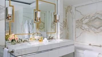Suite (The Observatory) | Baño