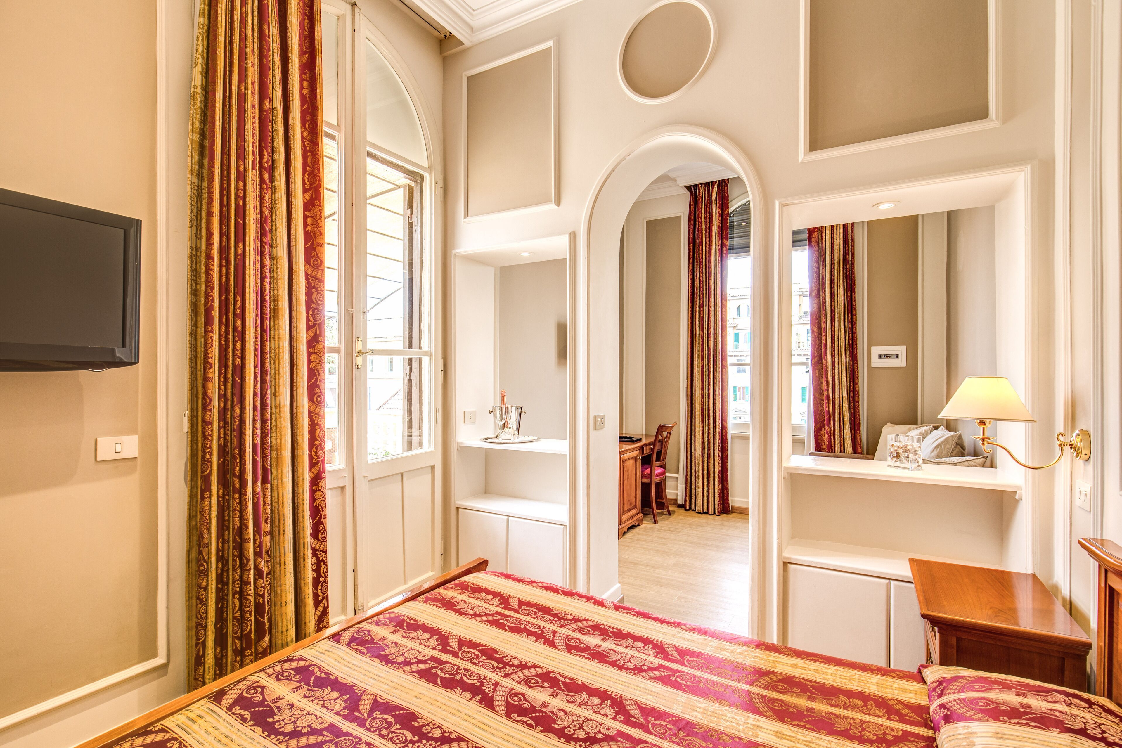 superior double or twin room | 1 bedroom, premium bedding, minibar, in-room safe