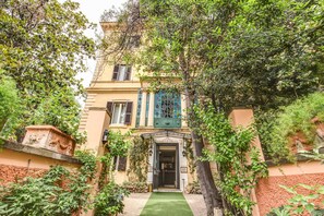 Front of property - Hotel Rome Garden (Rome)