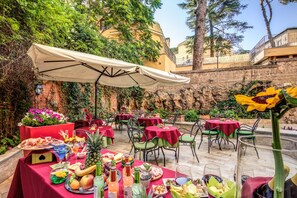 Terrace/patio - Hotel Rome Garden (Rome)
