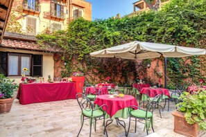 Terrace/patio - Hotel Rome Garden (Rome)