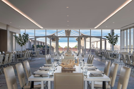 Meeting facility. Renaissance Dallas Hotel