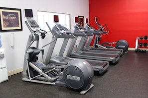 Fitness facility - Radisson Hotel Rochester Airport (Rochester)