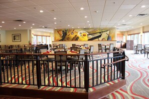 Aamiainen, lounas ja illallinen; amerikkalainen keittiö 