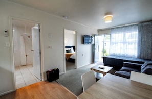 Apartment, 1 Schlafzimmer | Hochwertige Bettwaren, laptopgeeigneter Arbeitsplatz