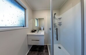 Maison, 3 chambres | Salle de bain